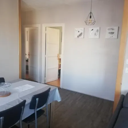 Apartment Avec 2 Chambres, Proche De La Gare De Brieuc *