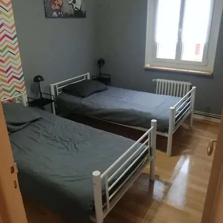 Apartment Avec 2 Chambres, Proche De La Gare De Brieuc *