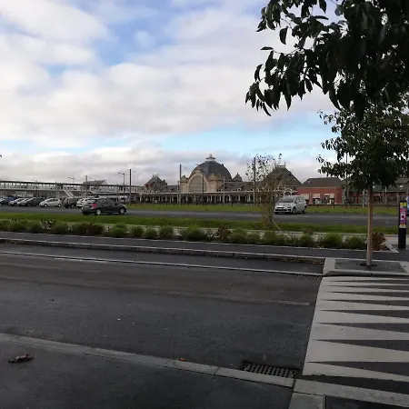 Avec 2 Chambres, Proche De La Gare De Brieuc *